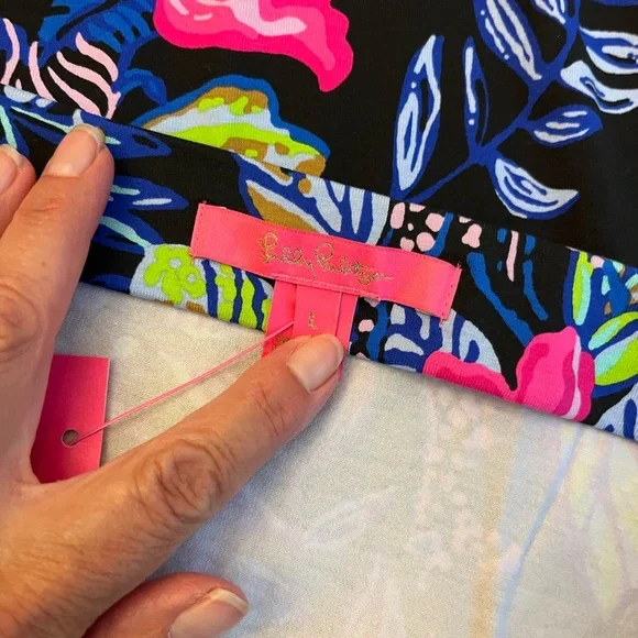 Lilly Pulitzer floral midi Skirt with Pink and Blue with black background. SZ L - Picture 4 of 8